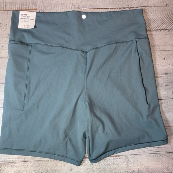 NWT! Women’s Calia Puya Green 5” Inseam Inspire High Rise Bike Short Size  XXL - Picture 11 of 15